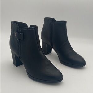 Clarks Black Ankle Booties women 10 leather casual office Festival retro Y2K